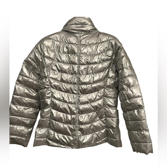 Gap Silver Cold Control jacket. Stylish for the fall! - Picture 2 of 3